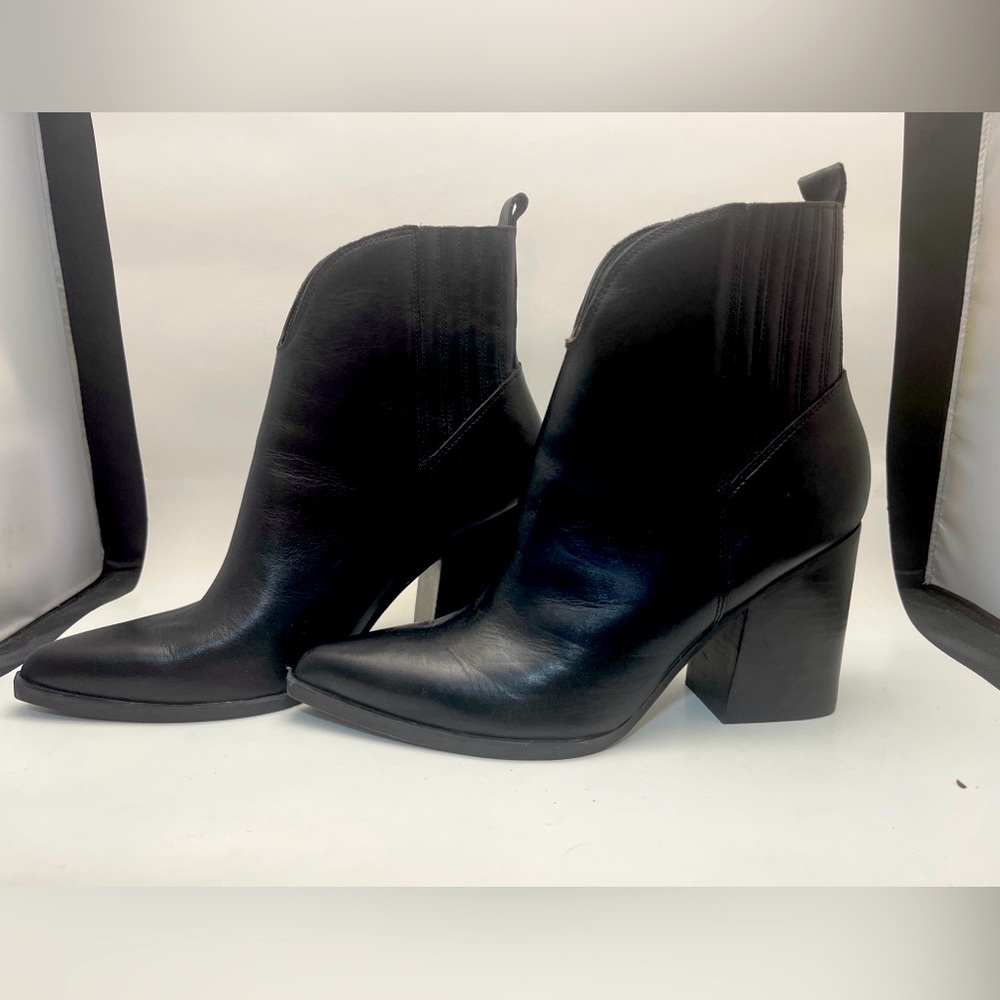 Marc Fisher LTD Black Leather Ankle Booties Block Heel Size 11
